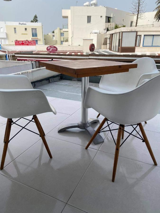 Beachside Apartment In Kato Paphos Lighthouse 81 Exterior foto